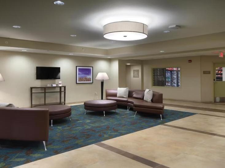 Candlewood Suites - Newark South - University Area By Ihg Dış mekan fotoğraf